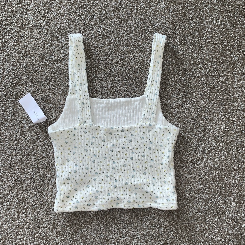 AE Tank Top - Picture 4 of 4